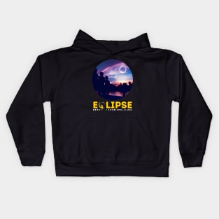 TOTAL ECLIPSE TIME WITH FAMILY Kids Hoodie